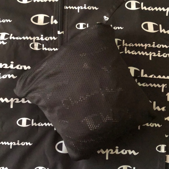 Champion Logo Packable Jacket - Picture 6 of 6